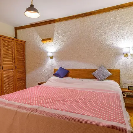 Вилла Fethiye Kayakoey'De Oezel Havuzlu 10 Kisilik Villa Nazen Фетхие
